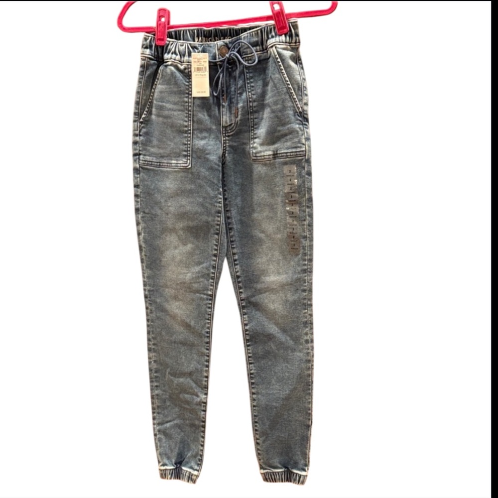 NWT America Eagle Outfitters Jogger Jean Jegging's With Pockets!